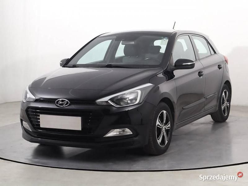 Używany Hyundai i20 2018 Czarny Hatchback