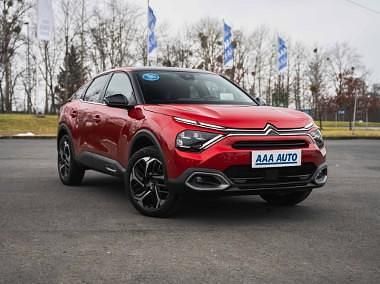 Używany Citroën C4 131 KM (96 kW) 2022 Czerwony Hatchback