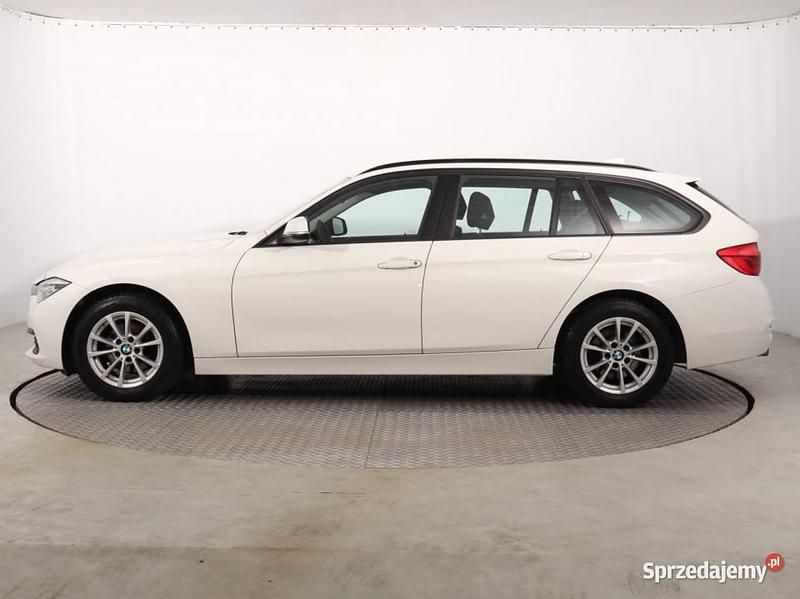 Używany BMW 318 2017 Biały Kombi