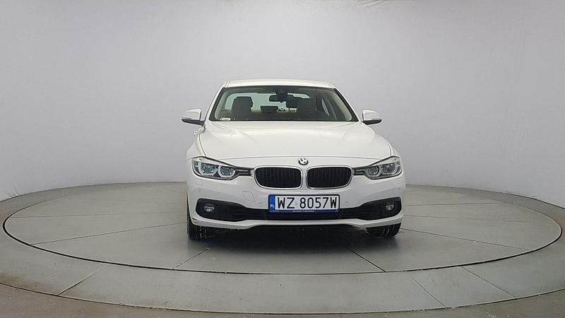 Używany BMW 225 184 KM (135 kW) 2018 Biały (metalik) Sedan/Limuzyna
