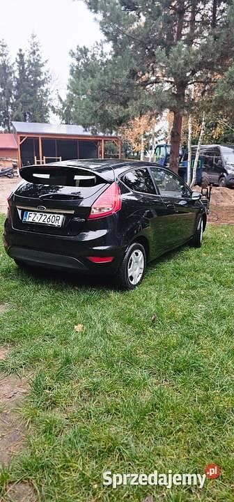 Używany Ford Fiesta 2009 Czarny Hatchback