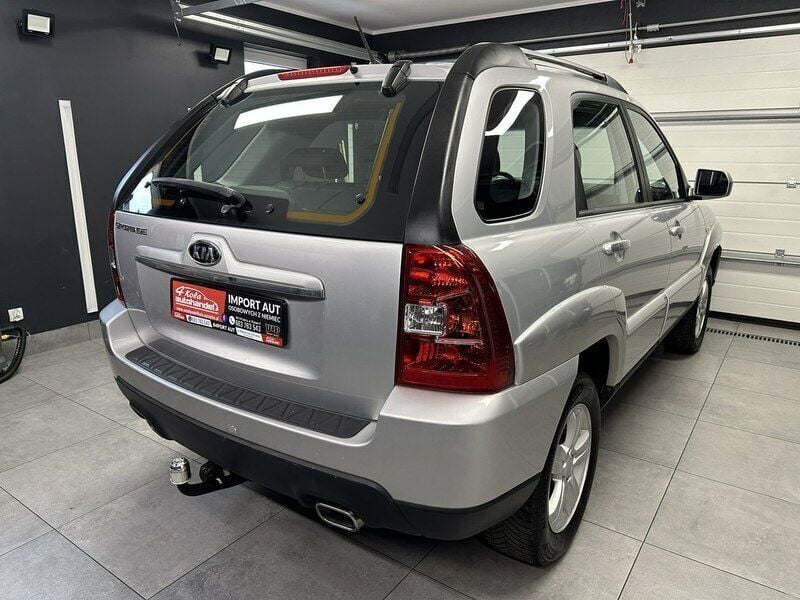 Używany Kia Sportage 141 KM (103 kW) 2010 Srebrny (metalik) SUV