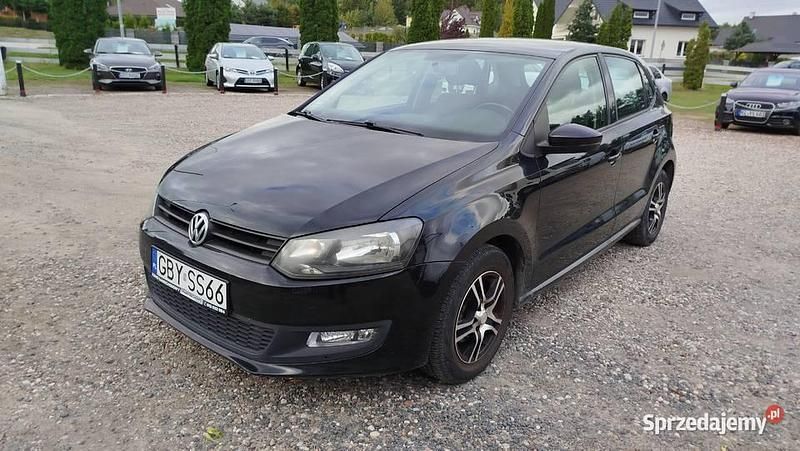 Czarny Używany 2010 VW Polo Hatchback | 15 900 zł (Uczciwa cena) - Obraz 1/4