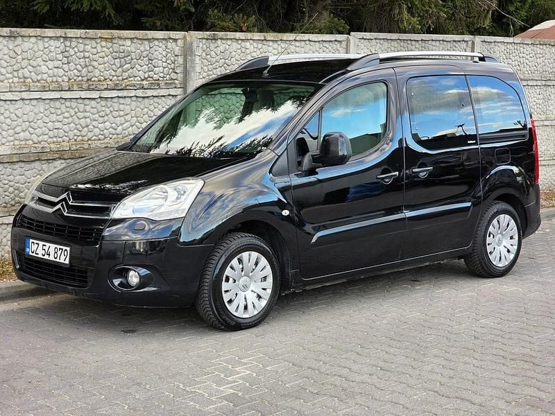 Czarny (metalik) Używany 2011 Citroën Berlingo Minivan | 14 500 zł (Super Cena) - Obraz 1/4