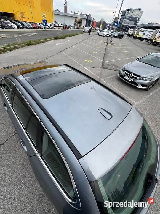 Szary Używany 2012 BMW 520 Kombi | 43 000 zł (Uczciwa cena) - Obraz 1/4