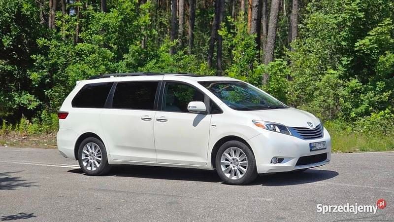 Używany Toyota Sienna XLE 2016 Minivan