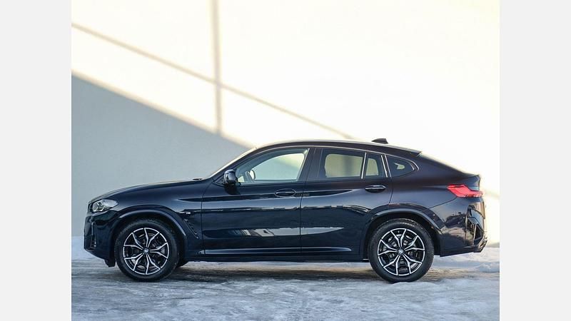 Używany BMW X4 Shadowline 190 KM (139 kW) 2024 Czarny carbon m metalizowany SUV