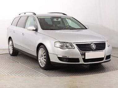 Srebrny Używany 2008 VW Passat Kombi | 12 499 zł (Uczciwa cena) - Obraz 1/4
