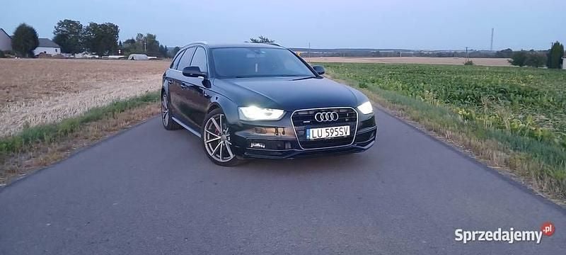Używany Audi A4 S-Line 2015 Czarny Kombi