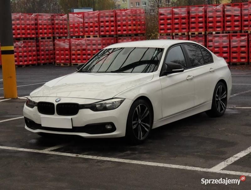 Używany BMW 316 2016 Biały Sedan/Limuzyna