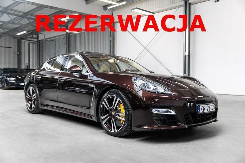 Czerwony ciemny (metalik) Używany 2011 Porsche Panamera Sedan/Limuzyna | 315 000 zł - Obraz 1/4