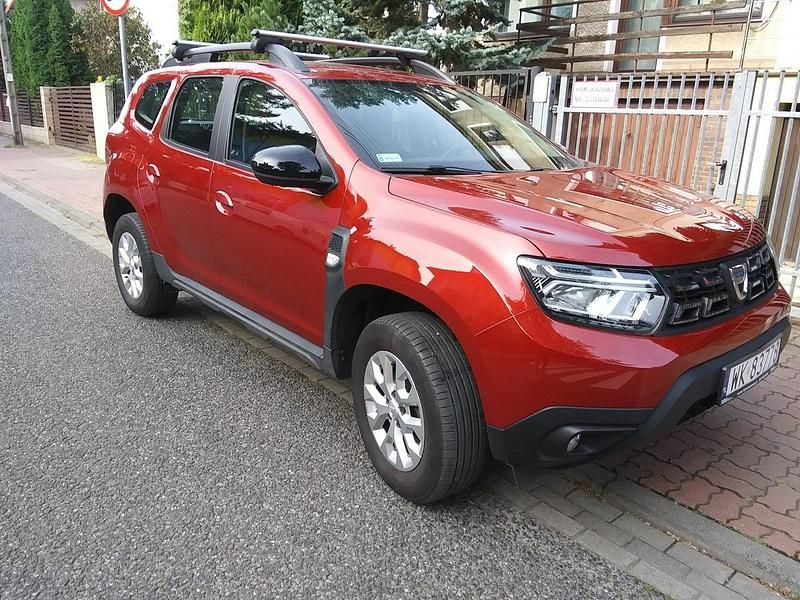 Czerwony (metalik) Używany 2022 Dacia Duster SUV | 64 000 zł (Dość drogi) - Obraz 1/4
