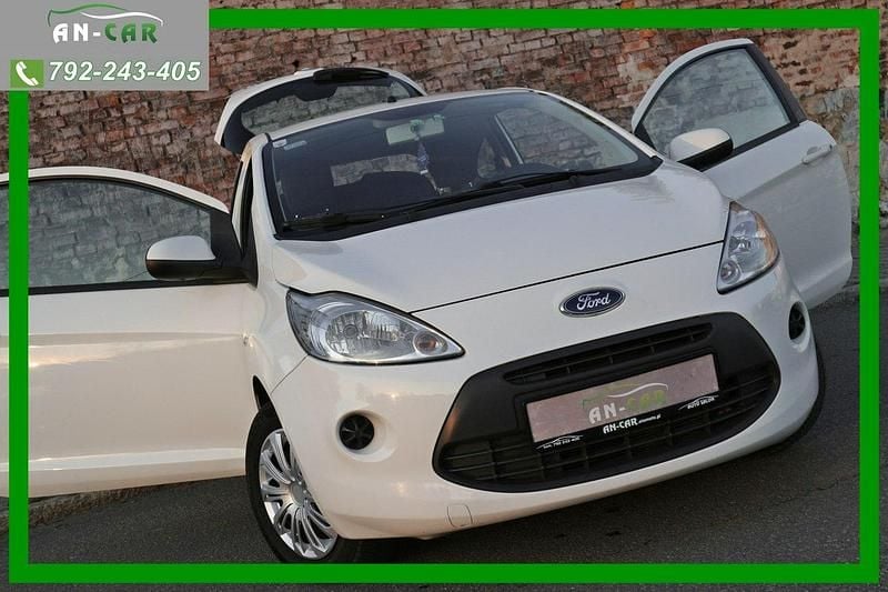 Biały Używany 2009 Ford Ka Hatchback | 11 700 zł (Uczciwa cena) - Obraz 1/4