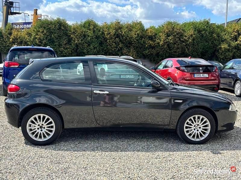 Używany Alfa Romeo 147 2006 Czarny Hatchback