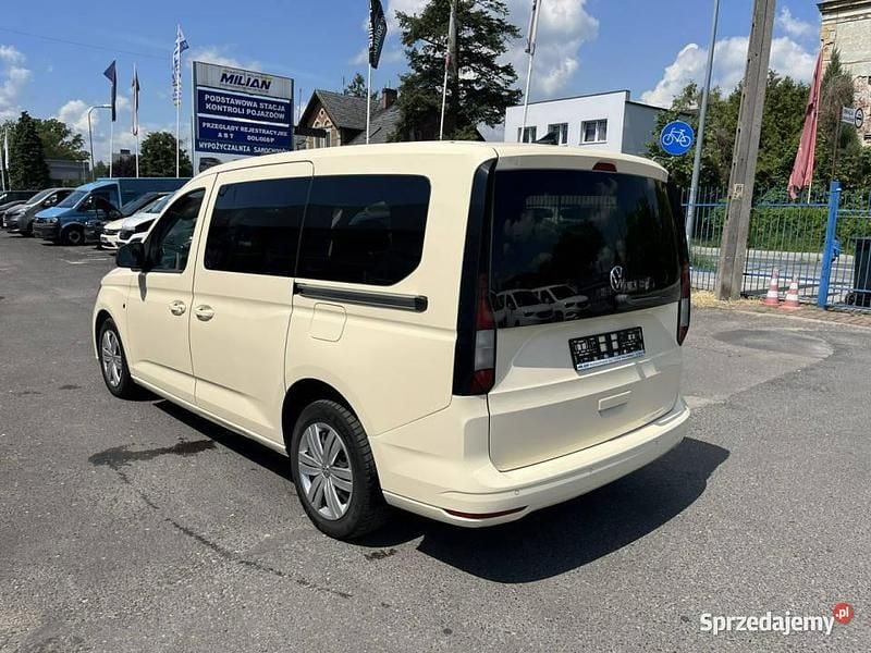 Używany VW Caddy Maxi 122 KM (89 kW) 2021 Beżowy Minivan
