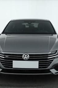 Używany VW Arteon 190 KM (139 kW) 2018 Srebrny Sedan/Limuzyna