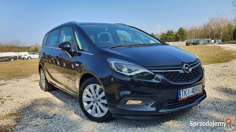 Używany Opel Zafira 136 KM (100 kW) 2017 Czarny (metalik) Minivan