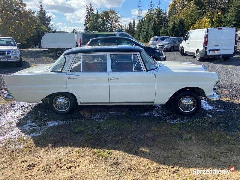 Używany Mercedes 190 1967 Biały Sedan/Limuzyna