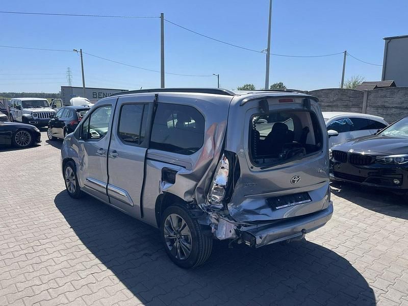 Używany Toyota Proace Verso City 130 KM (95 kW) 2024 Srebrny Kombi