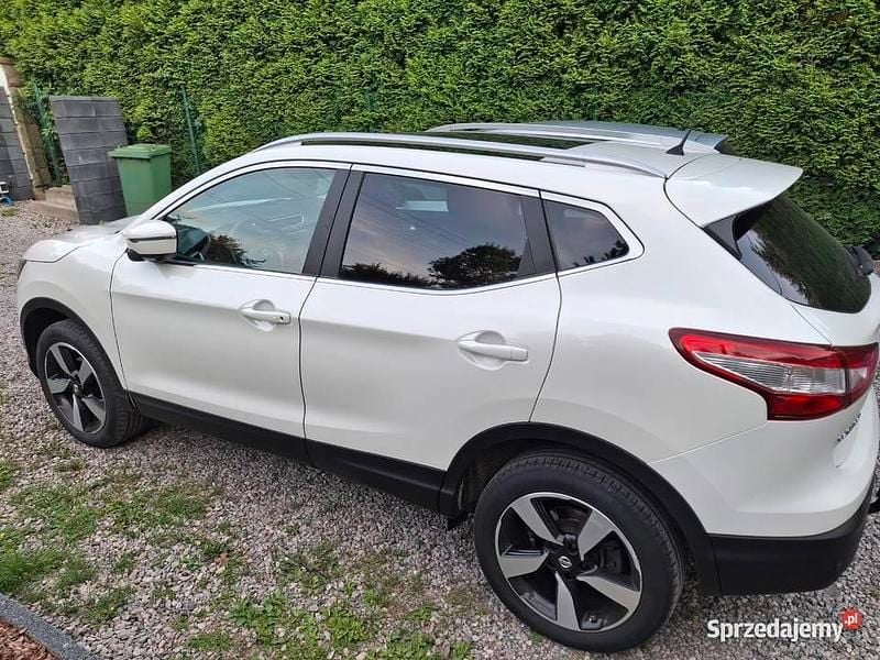 Używany Nissan Qashqai 2015 Biały SUV