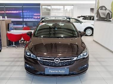 Brązowy Używany 2018 Opel Astra Elite Kombi | 41 850 zł (Dość drogi) - Obraz 1/4
