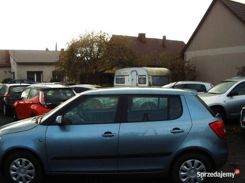 Używany Skoda Fabia 75 KM (55 kW) 2011 Niebieski Hatchback