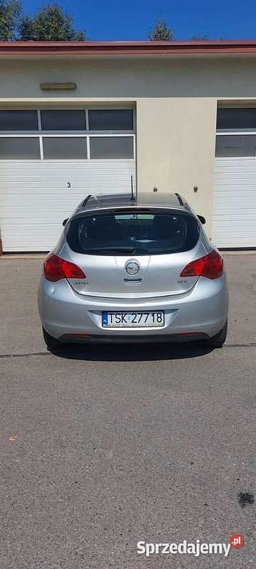 Używany 2011 Opel Astra | 8900 zł (Super Cena) - Obraz 1/4