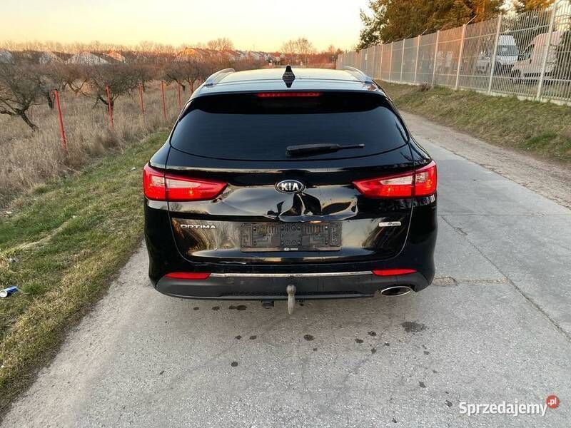 Używany Kia Optima 141 KM (103 kW) 2016 Czarny Kombi