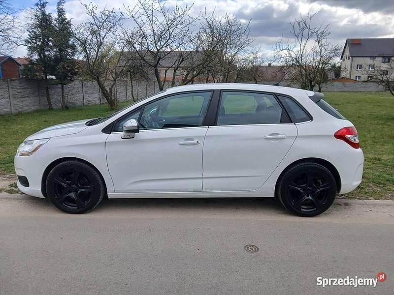 Używany Citroën C4 2014 Biały Hatchback