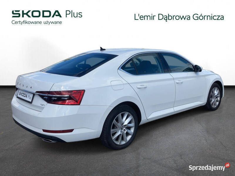 Biały Używany 2021 Skoda Superb Sedan/Limuzyna | 122 000 zł (Drogi) - Obraz 1/4