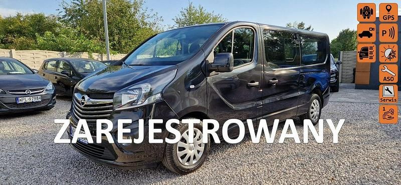Używany Opel Vivaro 145 KM (106 kW) 2017 Czarny (metalik) Minivan