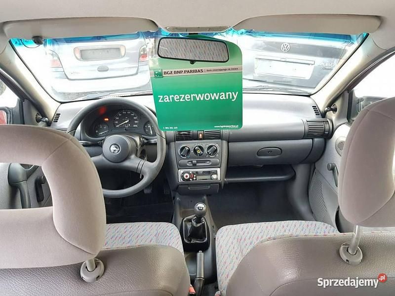Czerwony Używany 1999 Opel Corsa Hatchback | 7600 zł (Drogi) - Obraz 1/4