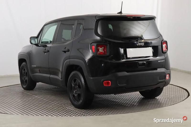 Używany Jeep Renegade 120 KM (88 kW) 2018 Czarny SUV