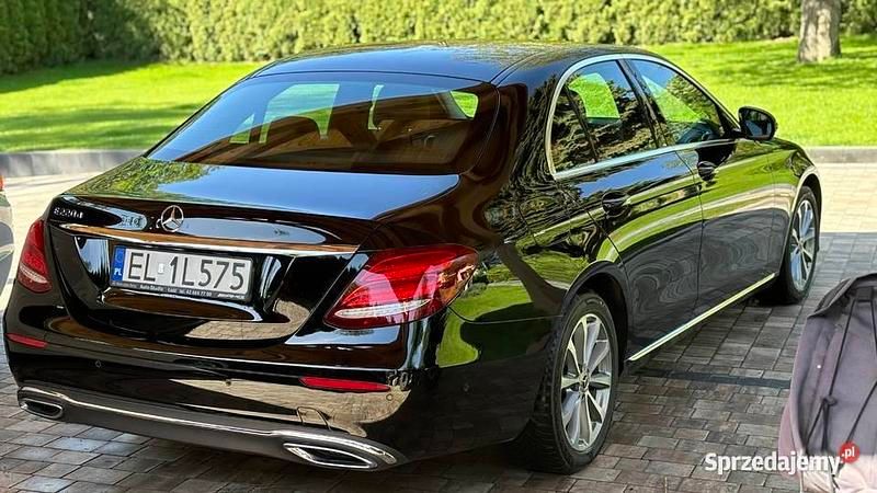 Używany 2018 Mercedes A220 | 89 000 zł - Obraz 1/4