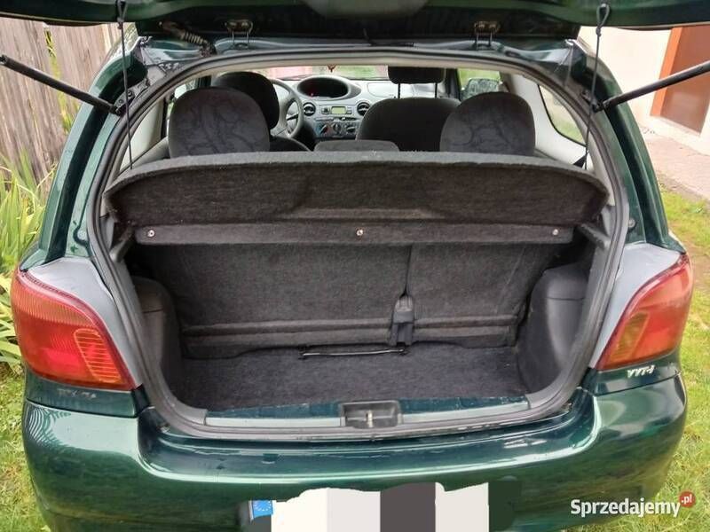 Używany Toyota Yaris 87 KM (63 kW) 2003