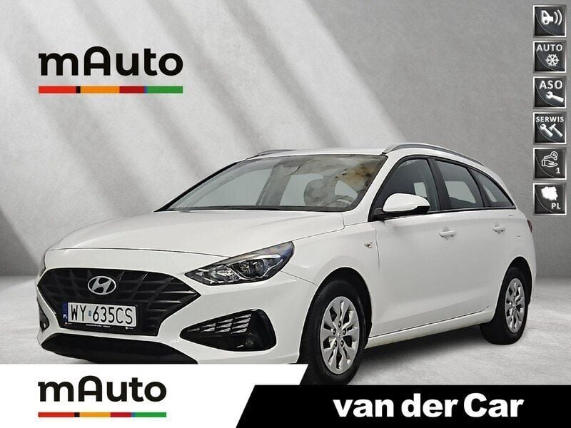 Biały Używany 2022 Hyundai i30 Classic Kombi | 68 900 zł (Uczciwa cena) - Obraz 1/4