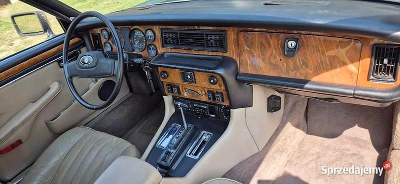 Używany Jaguar XJ6 Sovereign 1984 Zielony Sedan/Limuzyna