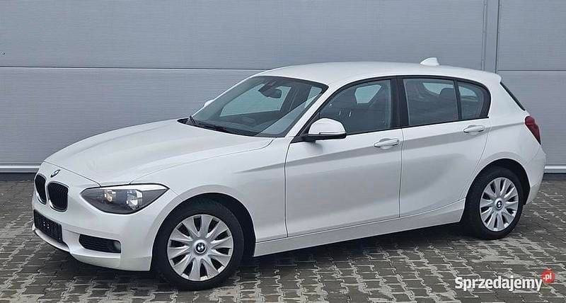 Biały Używany 2012 BMW 118 Efficient Dynamics Hatchback | 29 900 zł - Obraz 1/4
