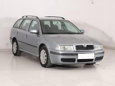 Srebrny Używany 2005 Skoda Octavia Kombi | 10 999 zł (Uczciwa cena) - Obraz 1/4