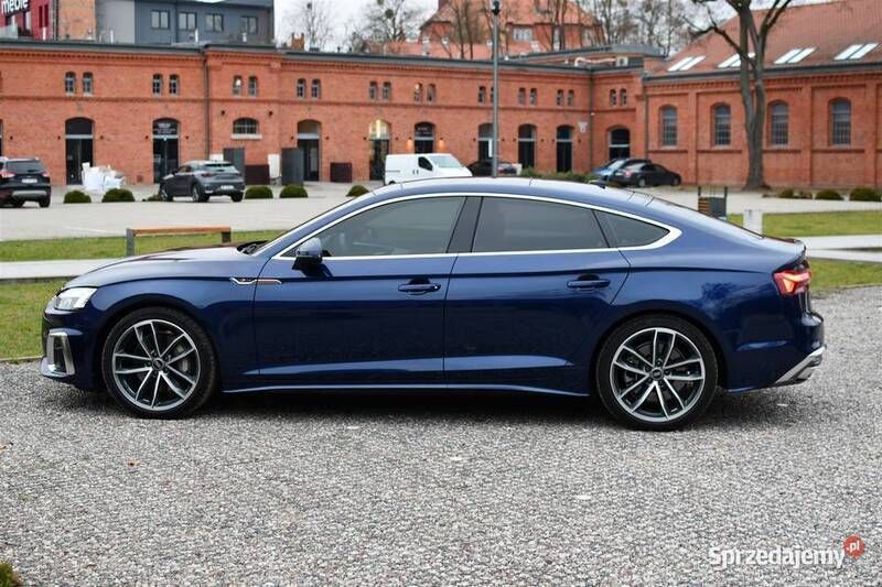 Granatowy Używany 2022 Audi A5 S-Line Coupe | 174 900 zł - Obraz 1/4