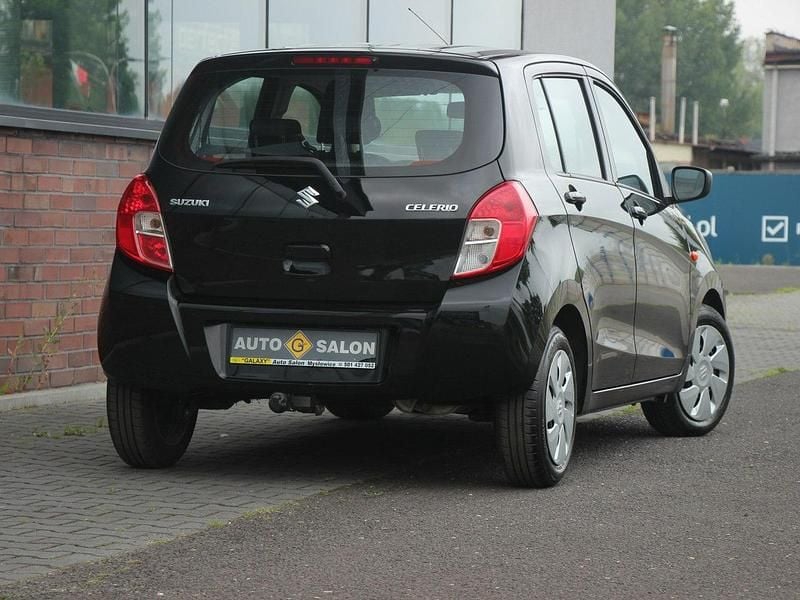 Używany Suzuki Celerio 68 KM (50 kW) 2019 Czarny (metalik, perła) Hatchback