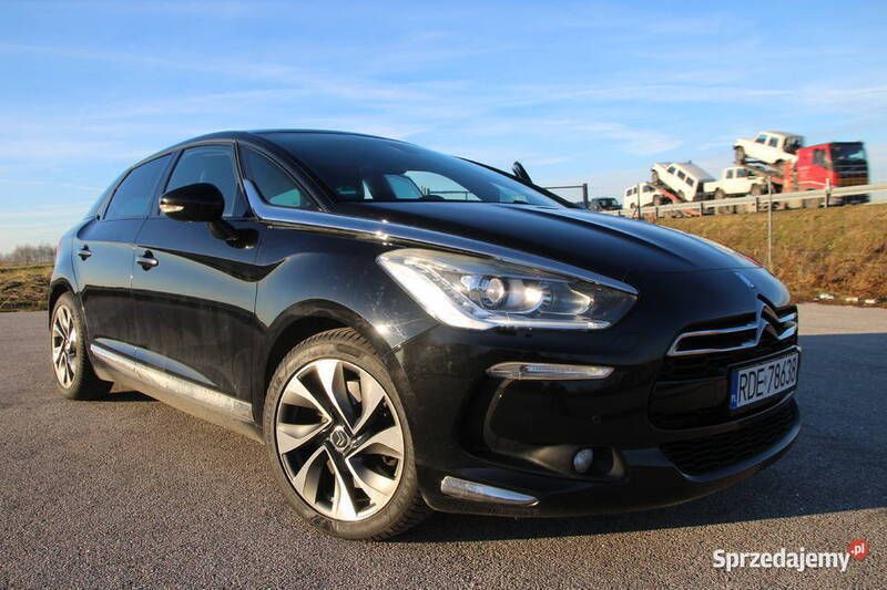Używany Citroën DS5 163 KM (119 kW) 2013 Czarny Hatchback