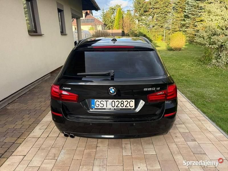 Używany BMW 520 2014 Czarny Kombi