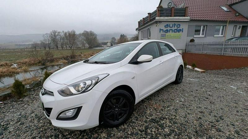 Biały Używany 2012 Hyundai i30 Hatchback | 25 900 zł (Uczciwa cena) - Obraz 1/4