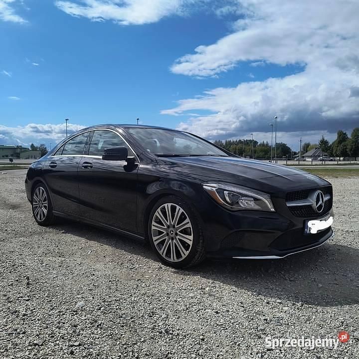 Używany 2018 Mercedes 250 | 79 900 zł - Obraz 1/4