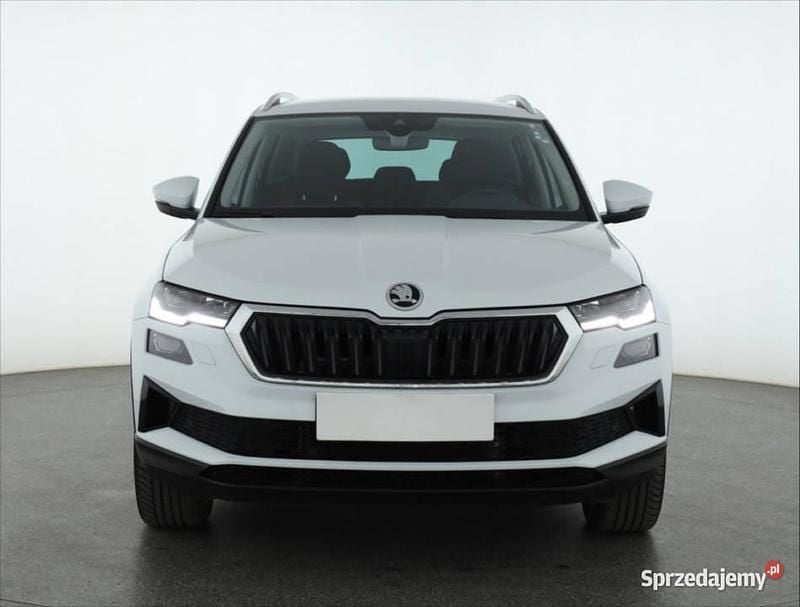 Biały Używany 2023 Skoda Karoq SUV | 112 999 zł (Uczciwa cena) - Obraz 1/4