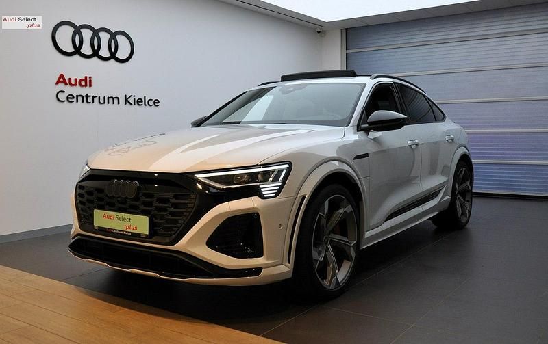 Biały Używany 2024 Audi SQ8 e-tron Ambiente SUV | 349 980 zł - Obraz 1/4
