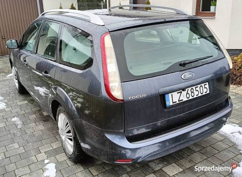 Używany Ford Focus 2009 Granatowy Kombi