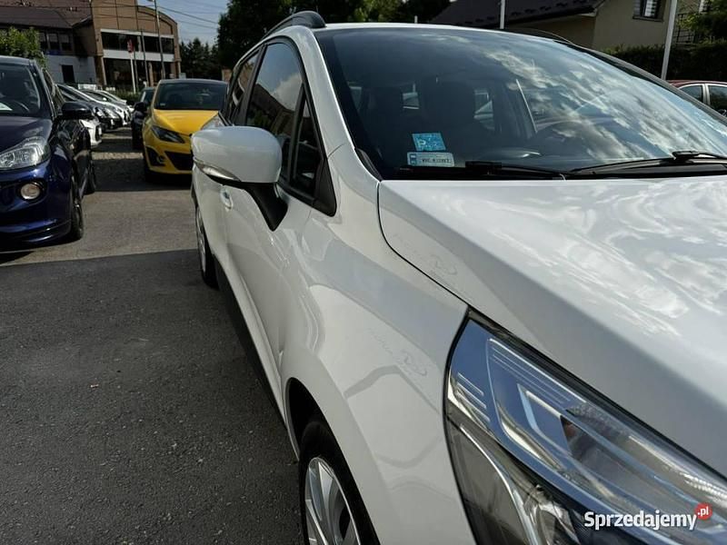 Biały Używany 2019 Renault Clio GrandTour Kombi | 34 900 zł (Uczciwa cena) - Obraz 1/4