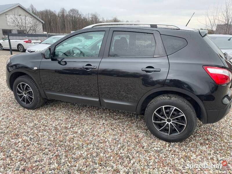 Używany Nissan Qashqai 141 KM (103 kW) 2011 Czarny SUV